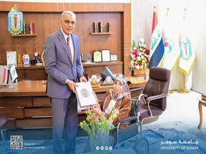 رئيس جامعة سومر يكرّم إحدى تدريسيات كلية التربية الأساسية لحصولها على شهادة الدكتوراه